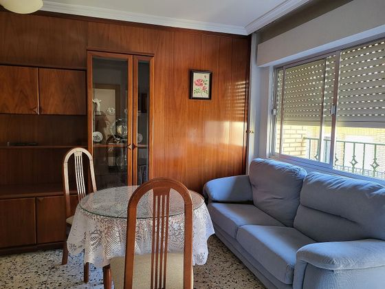 Foto 1 de Pis en venda a calle Sierra de Gata de 4 habitacions amb terrassa i balcó