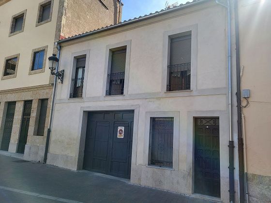 Foto 1 de Casa adosada en venta en plaza Cristóbal de Castillejo de 6 habitaciones con terraza y garaje