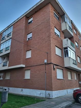 Foto 1 de Piso en venta en calle Celso Lagar de 3 habitaciones con terraza y garaje