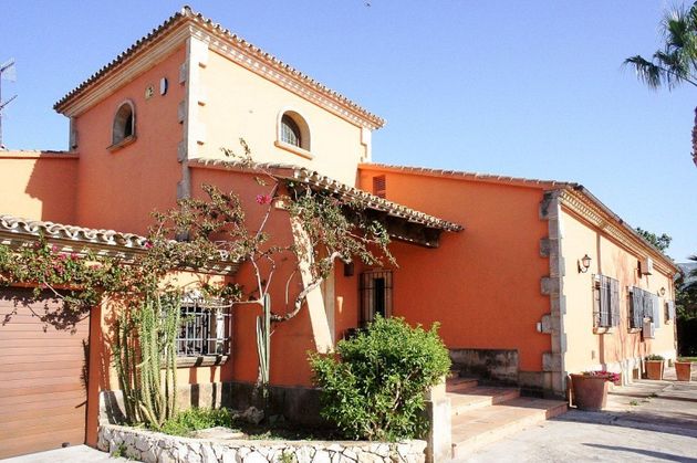 Foto 2 de Casa en venda a Les Marines/Las Marinas de 8 habitacions amb terrassa i piscina