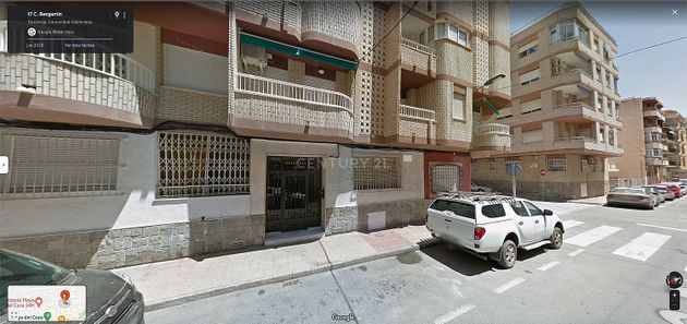 Foto 2 de Venta de piso en calle De Pedro Lorca de 3 habitaciones con ascensor
