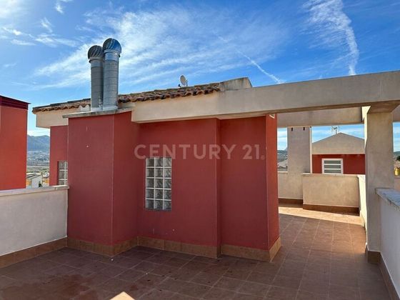 Foto 2 de Casa en venda a avenida Novelda de 3 habitacions amb terrassa