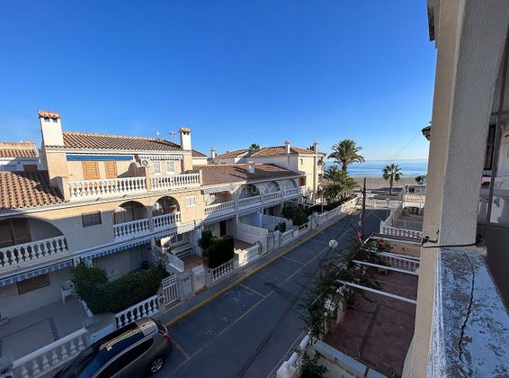 Foto 2 de Piso en venta en calle Francisco Canto de 2 habitaciones con terraza y balcón