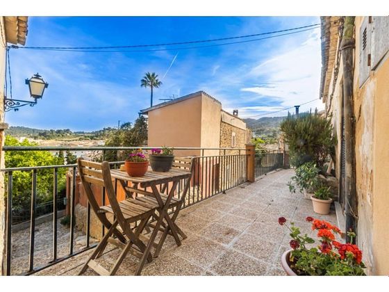 Foto 2 de Casa en venda a Alaró de 4 habitacions amb terrassa i aire acondicionat