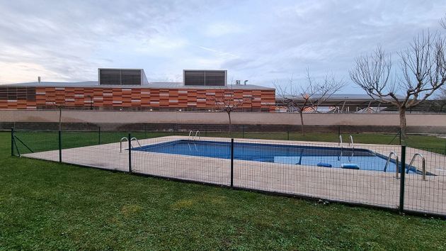 Foto 2 de Piso en venta en Parque Goya de 4 habitaciones con piscina y garaje