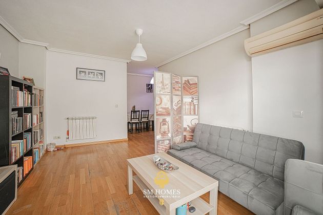 Foto 2 de Pis en venda a Mejorada del Campo de 2 habitacions amb balcó i aire acondicionat