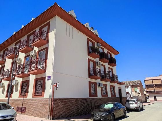 Foto 1 de Dúplex en venda a calle Federica Montseny de 3 habitacions amb terrassa i garatge