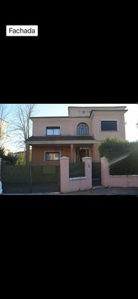 Foto 1 de Xalet en venda a calle Las Viñas la Yedra de 5 habitacions amb terrassa i piscina