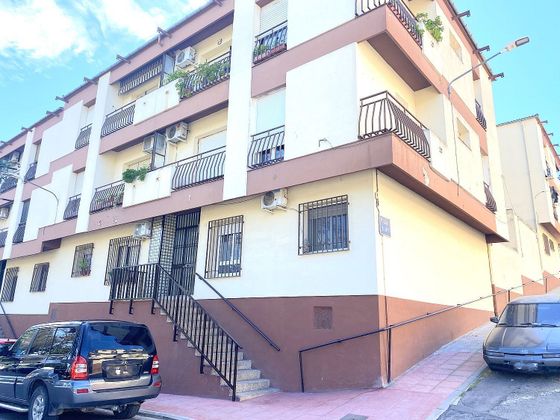 Foto 1 de Venta de piso en calle Cazorla de 3 habitaciones y 110 m²