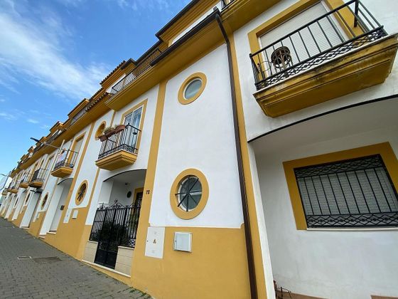 Foto 1 de Casa en venda a calle Federico Mayo de 3 habitacions amb terrassa i garatge