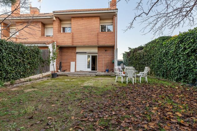 Foto 1 de Casa en venda a Moraleja de Enmedio de 4 habitacions amb terrassa i garatge