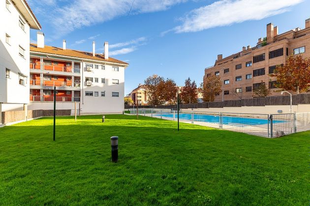 Foto 1 de Pis en venda a El Pinar - La Dehesa - Resto de Navalcarnero de 2 habitacions amb piscina i garatge