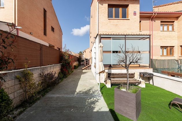 Foto 2 de Casa en venta en El Pinar - La Dehesa - Resto de Navalcarnero de 4 habitaciones con terraza y piscina