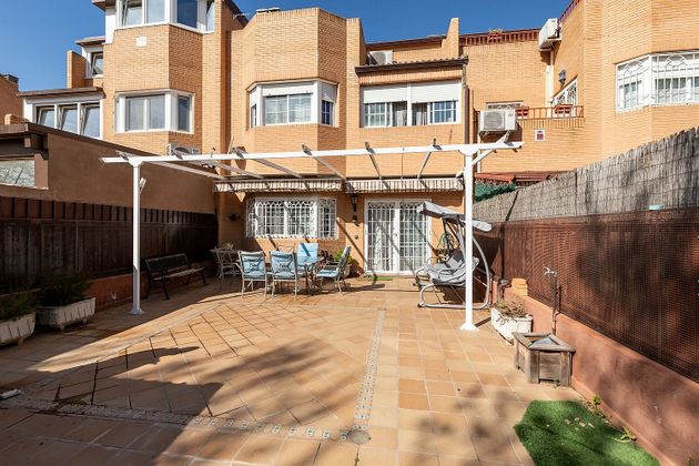 Foto 1 de Venta de casa en Coimbra - Guadarrama de 4 habitaciones con terraza y piscina