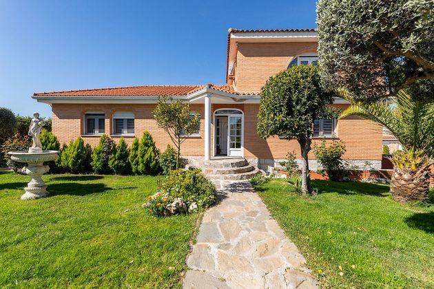 Foto 1 de Casa en venda a Coimbra - Guadarrama de 5 habitacions amb terrassa i piscina