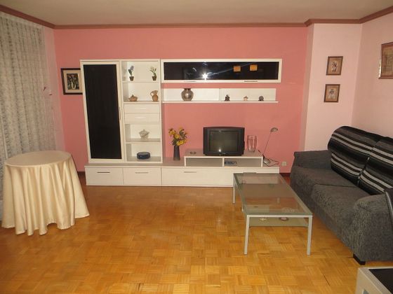 Foto 2 de Piso en alquiler en Campo Grande - Arco Ladrillo de 4 habitaciones con garaje y muebles