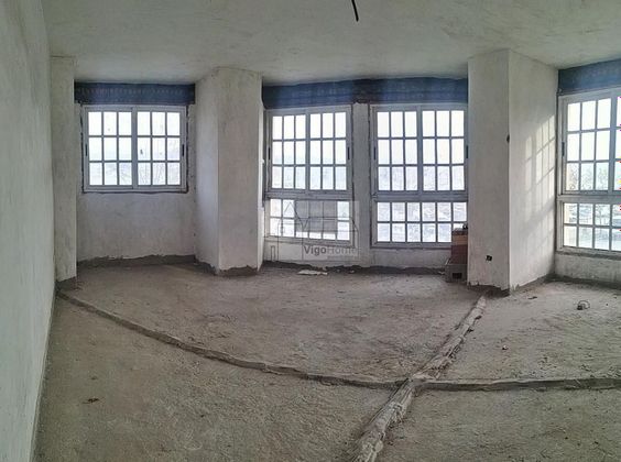 Foto 1 de Venta de piso en Moaña de 4 habitaciones con terraza y calefacción