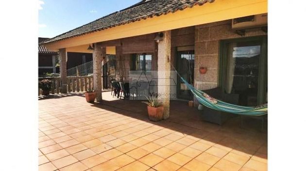 Foto 2 de Xalet en venda a Moaña de 4 habitacions amb terrassa i piscina