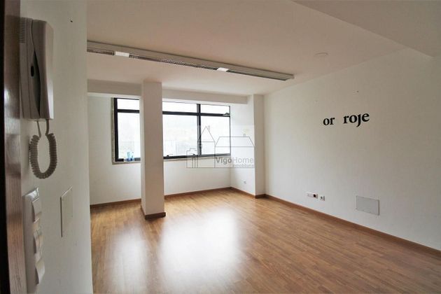 Foto 2 de Alquiler de oficina en Salgueira - O Castaño de 30 m²