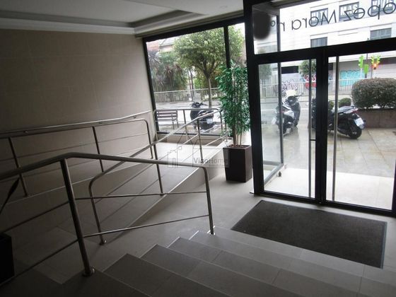 Foto 2 de Oficina en venda a O Berbés - Peniche amb calefacció i ascensor