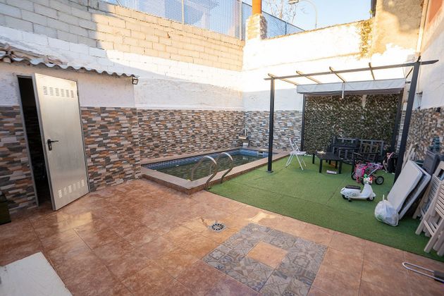 Foto 1 de Casa en venda a Calicasas de 3 habitacions amb terrassa i piscina