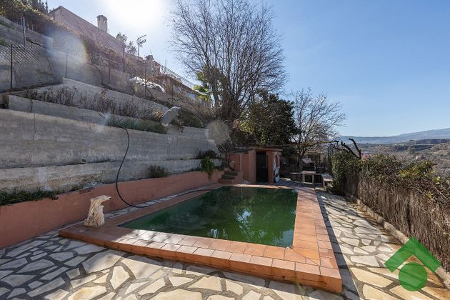 Foto 2 de Chalet en venta en Dúrcal de 2 habitaciones con terraza y piscina