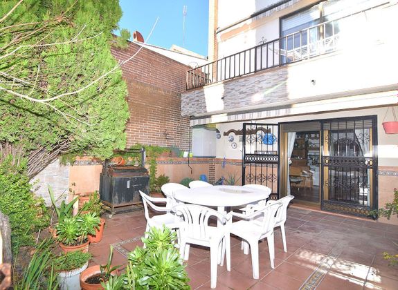 Foto 1 de Casa adosada en venta en Ibiza - San Pedro de 3 habitaciones con terraza y piscina