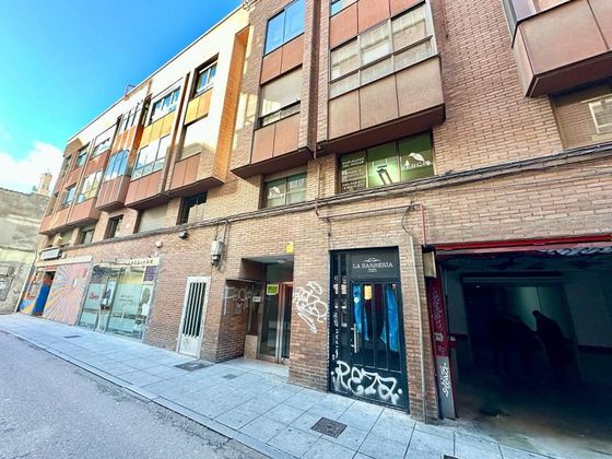 Foto 2 de Ático en venta en Centro - Valladolid de 2 habitaciones con terraza y garaje