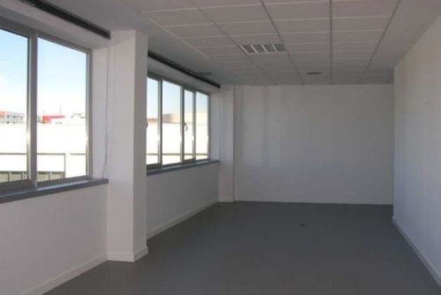 Foto 2 de Alquiler de oficina en ronda De Guglielmo Marconi de 275 m²