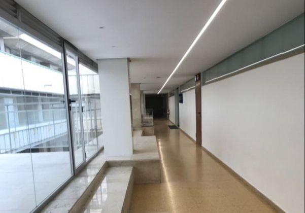 Foto 1 de Alquiler de oficina en Ciudad Universitària de 700 m²