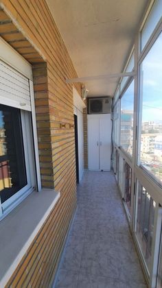 Foto 1 de Piso en venta en Sidi Ifni - Nou Alacant de 4 habitaciones con terraza y balcón