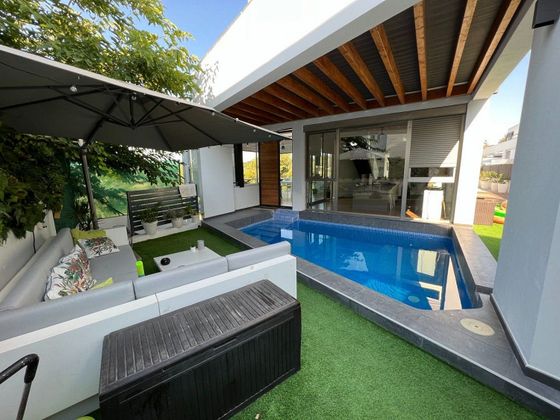 Foto 1 de Xalet en venda a Rocafort de 4 habitacions amb terrassa i piscina