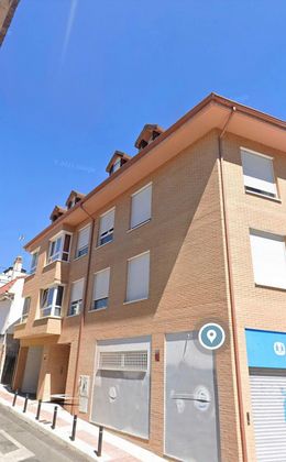 Foto 2 de Ático en venta en calle Madrid de 2 habitaciones con garaje y calefacción