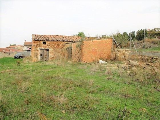 Foto 2 de Casa en venda a calle Pirineo de Huesca de 191 m²