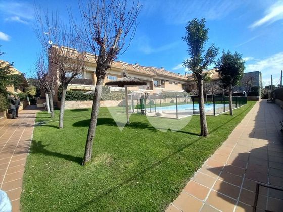 Foto 1 de Dúplex en venda a Casco Antiguo de 2 habitacions amb terrassa i piscina
