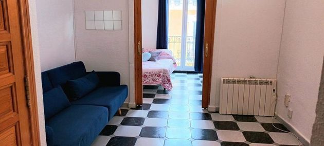 Foto 1 de Piso en alquiler en Universidad - Malasaña de 1 habitación con aire acondicionado y calefacción