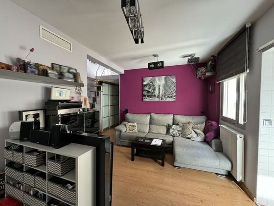 Foto 1 de Venta de piso en Pau de Carabanchel de 2 habitaciones con garaje y aire acondicionado