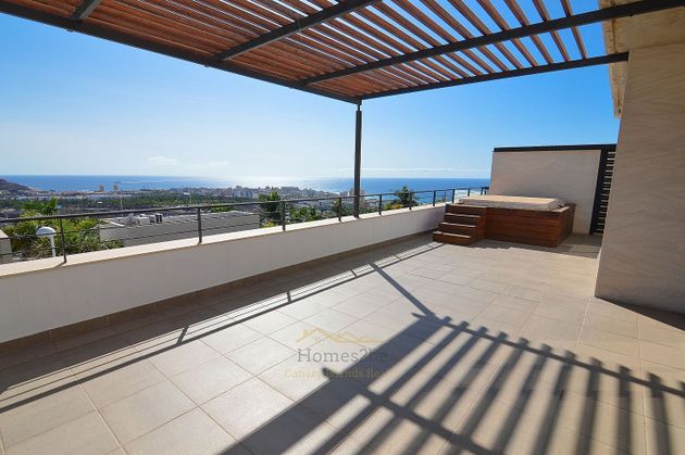 Foto 1 de Àtic en venda a Costa Adeje de 3 habitacions amb terrassa i piscina