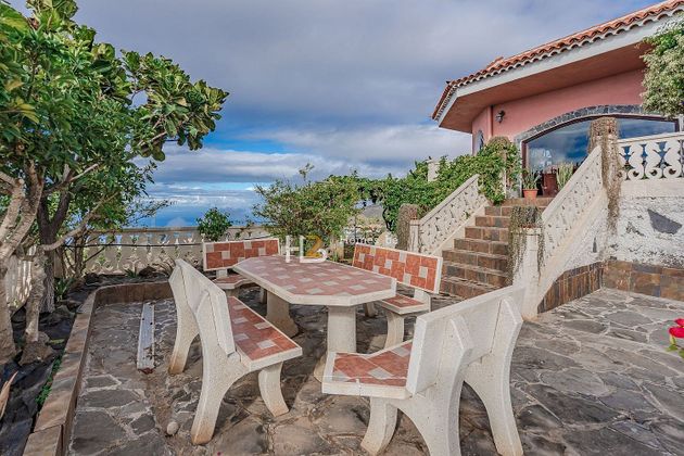 Foto 2 de Xalet en venda a Tamaimo-Arguayo de 4 habitacions amb terrassa i garatge