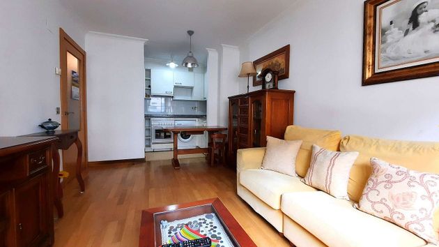 Foto 2 de Piso en venta en calle Candamo de 1 habitación con muebles y calefacción