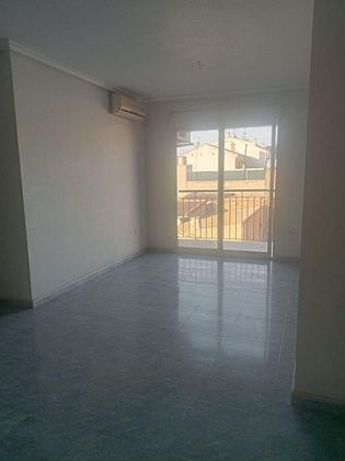 Foto 2 de Piso en venta en Los Garres de 3 habitaciones con garaje y balcón