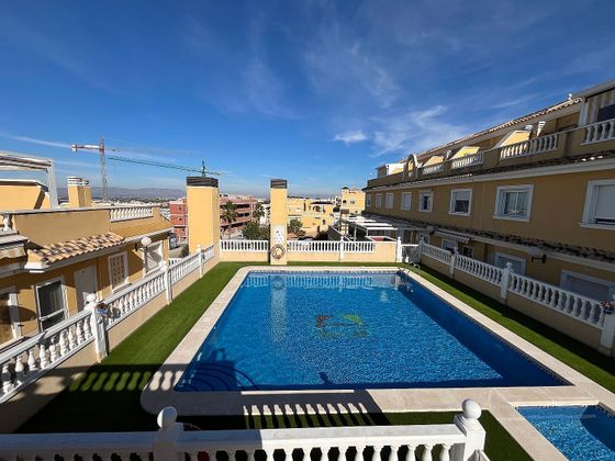 Foto 1 de Piso en venta en Benijófar de 2 habitaciones con terraza y piscina