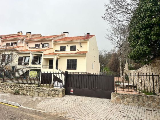 Foto 2 de Casa en venda a Cercedilla de 3 habitacions amb terrassa i garatge