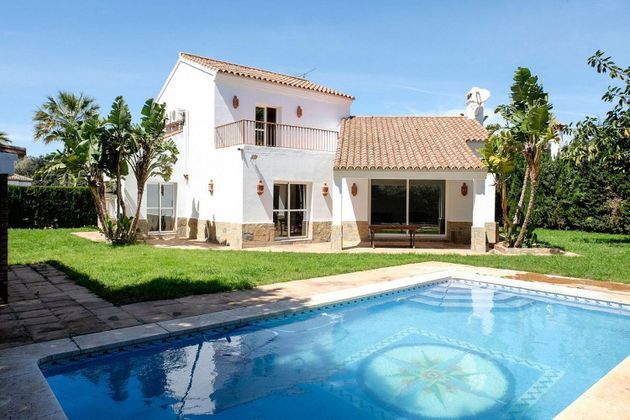 Foto 2 de Casa adossada en venda a Sotogrande Costa de 3 habitacions amb terrassa i piscina