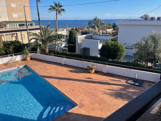 Foto 2 de Xalet en venda a Campello Playa de 5 habitacions amb terrassa i piscina