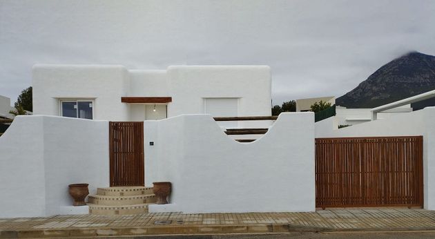 Foto 2 de Casa en venta en Polop de 2 habitaciones con terraza y jardín