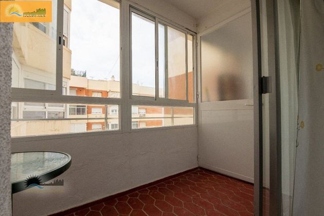 Foto 2 de Pis en venda a Cortadura - Zona Franca  de 3 habitacions amb terrassa i ascensor