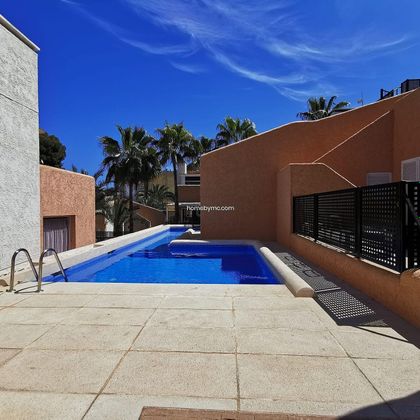 Foto 1 de Venta de casa adosada en L'Albir-Zona Playa de 5 habitaciones con terraza y piscina