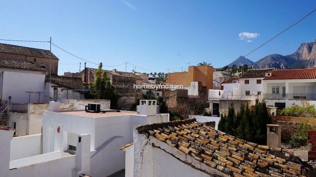 Foto 1 de Casa en venda a Nucia (la) de 6 habitacions amb terrassa i piscina
