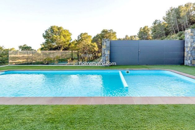 Foto 2 de Chalet en venta en Polop de 5 habitaciones con terraza y piscina